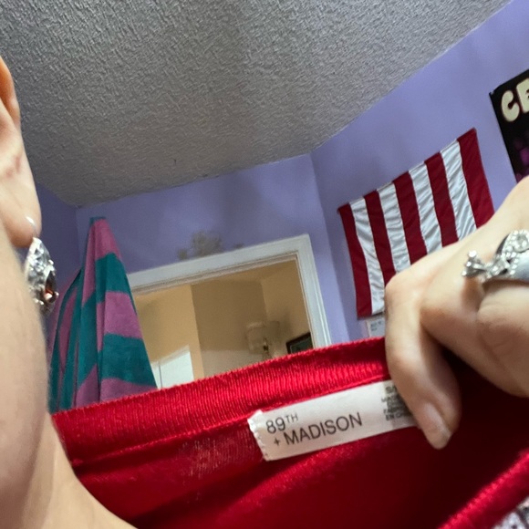 89th Madison red blouse or soft sweater cow neck would rhinestone - Picture 5 of 7